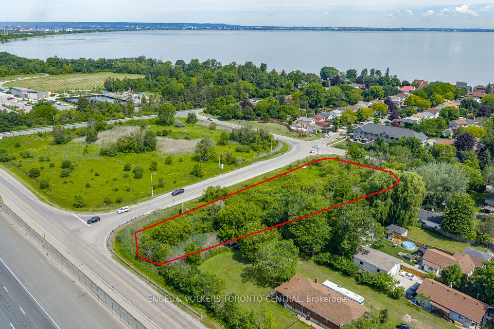 6 Parkedge Drive, Hamilton, ON L8E 3A8