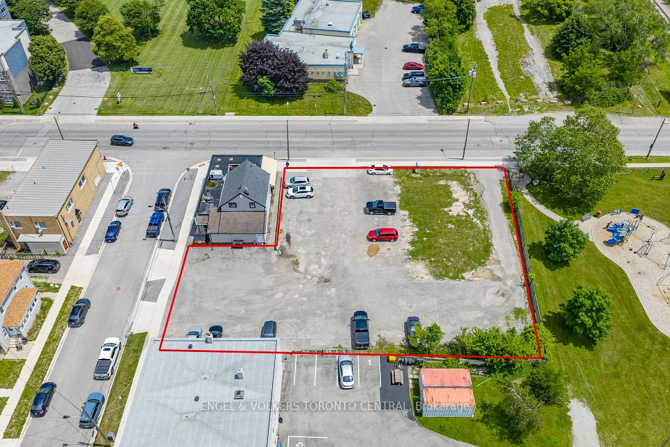 619 King Street, Welland, ON L3B 3L4