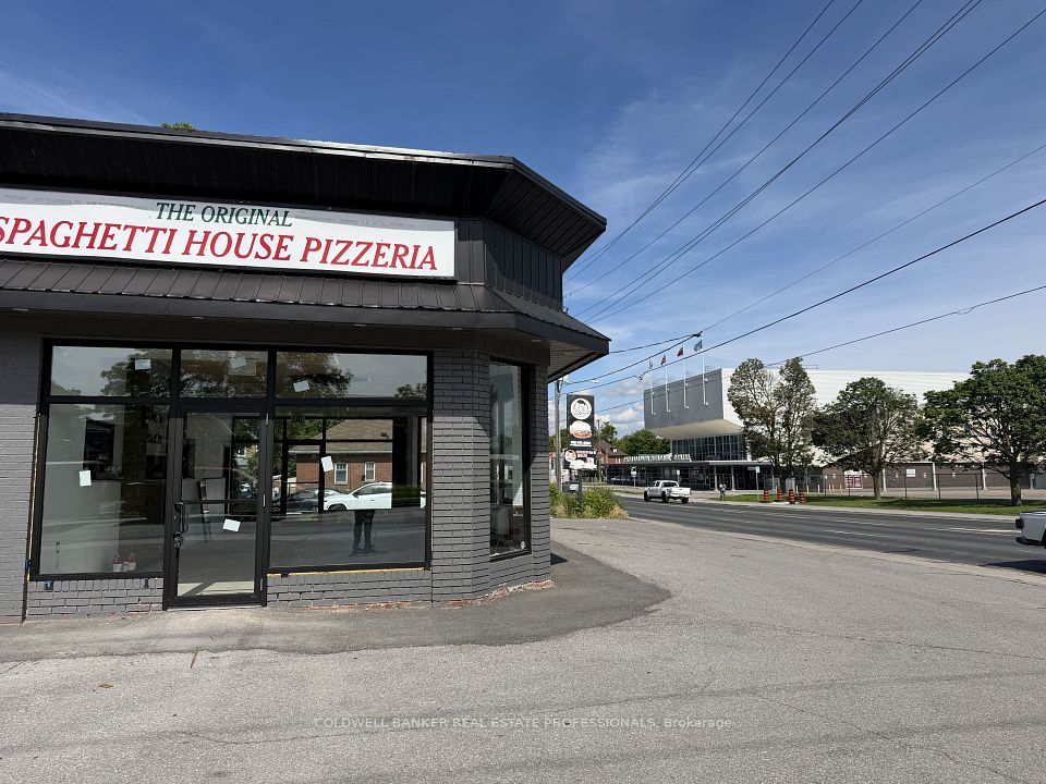 512 George Street S, Peterborough, ON K9J 3E5
