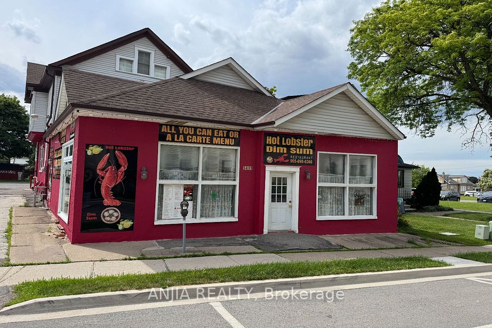 5689 MAIN Street, Niagara Falls, ON L2G 5Z3