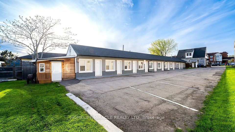 7742 Lundys Lane, Niagara Falls, ON L2H 1H1