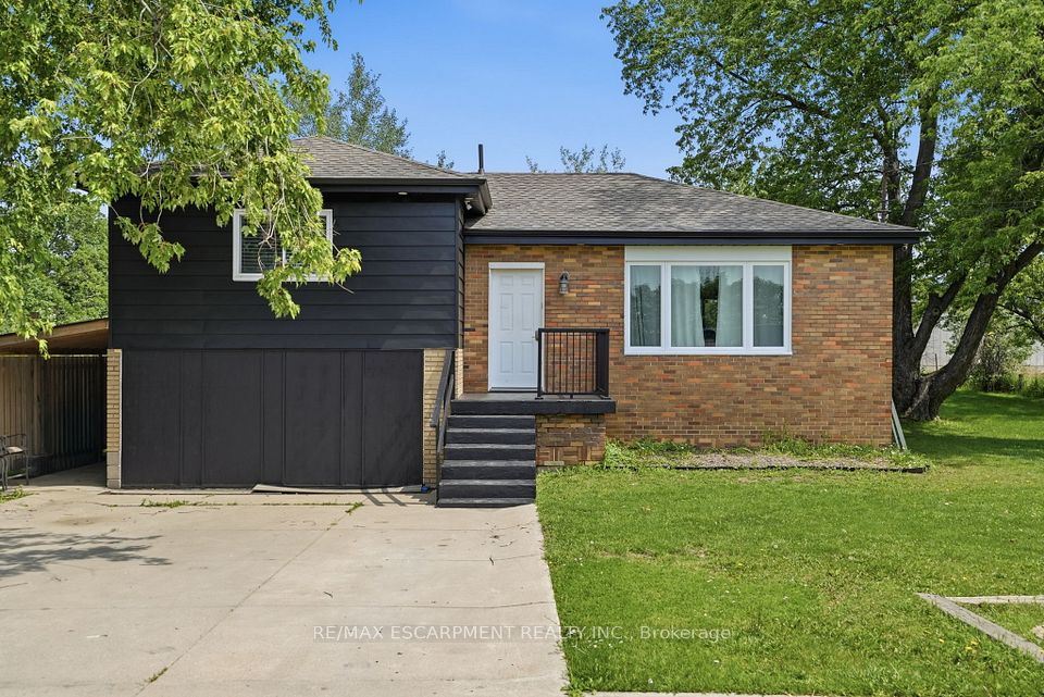 Detached at 293 #20 REGIONAL Road, Hamilton, ON L8J 3H4, Hamilton