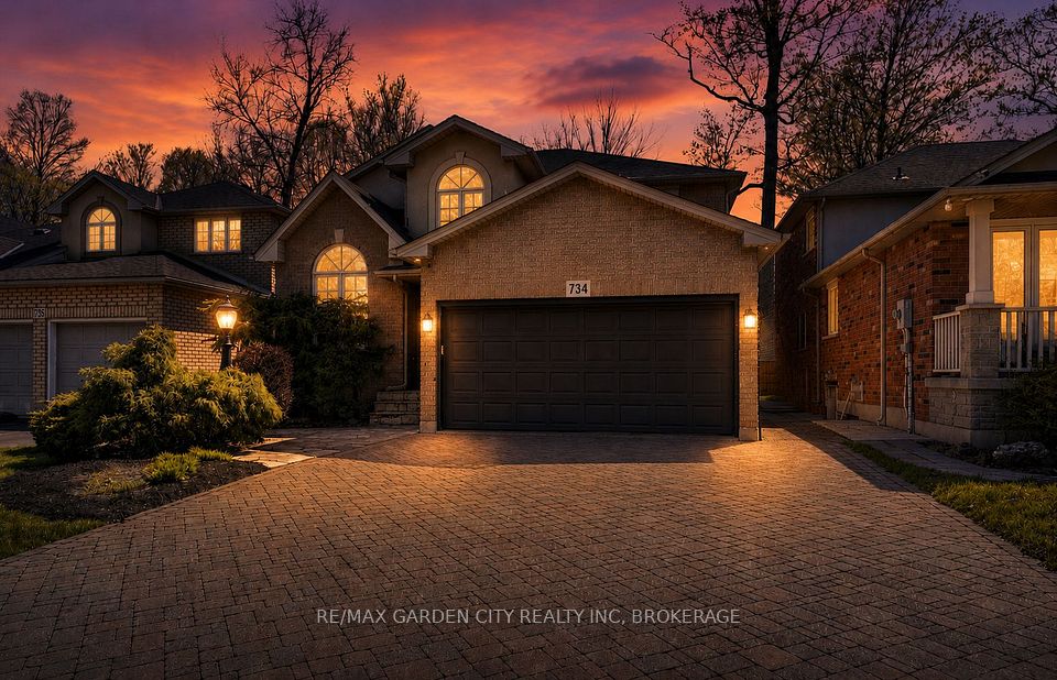 Detached at 734 Brigadoon Drive, Hamilton, ON L9C 7S2, Hamilton