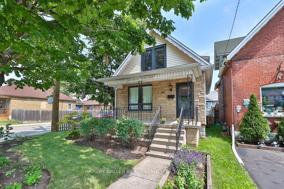Detached at 487 Dunsmure Road, Hamilton, ON L8H 1G8, Hamilton