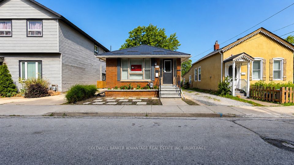 33 Raymond Street, St. Catharines, ON L2R 2T3