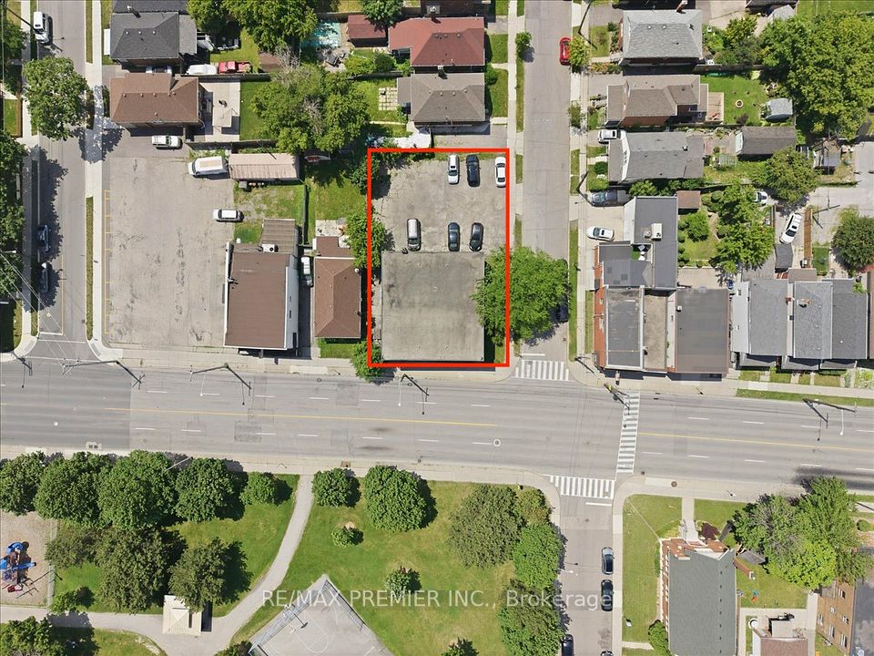 280 Weir Street N, Hamilton, ON L8H 5G3