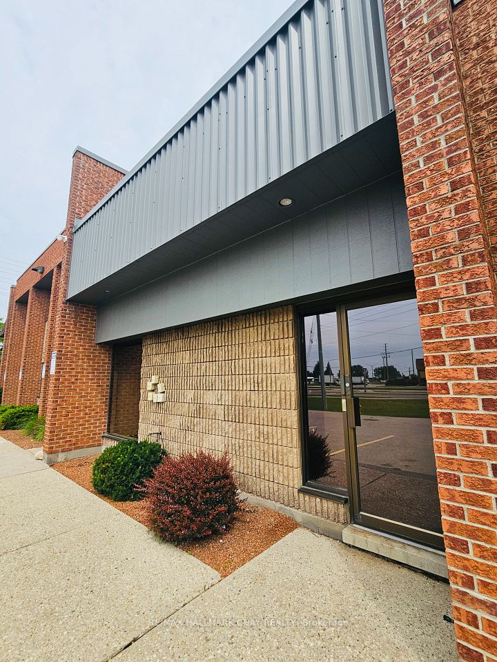 210 Sheldon Drive 103, Cambridge, ON N1T 1A8