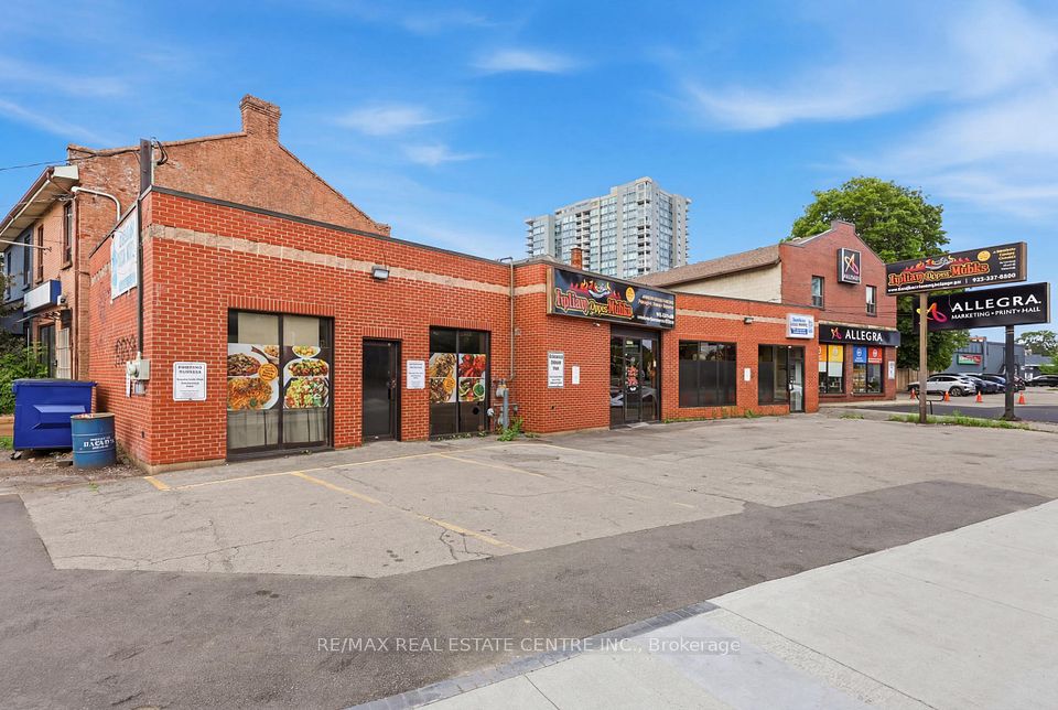 239 York Boulevard, Hamilton, ON L8R 1Y7