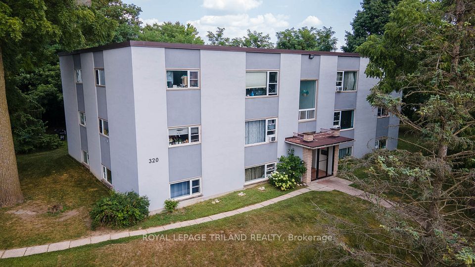 320-324 Thompson Road, London South, ON N5Z 2Z2