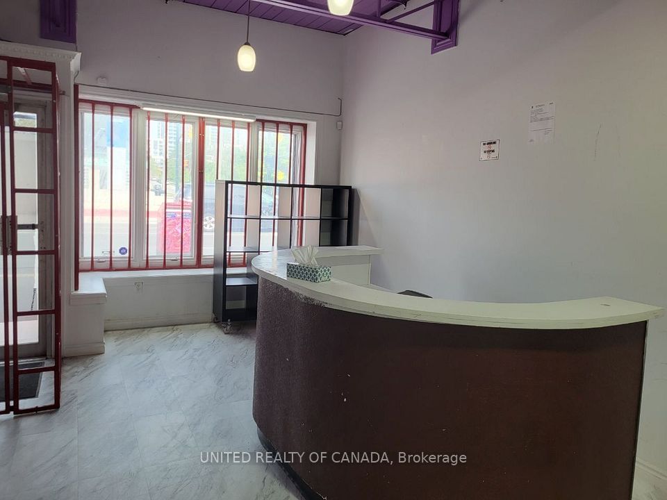 93 Wellington Street, London East, ON N6B 2K5