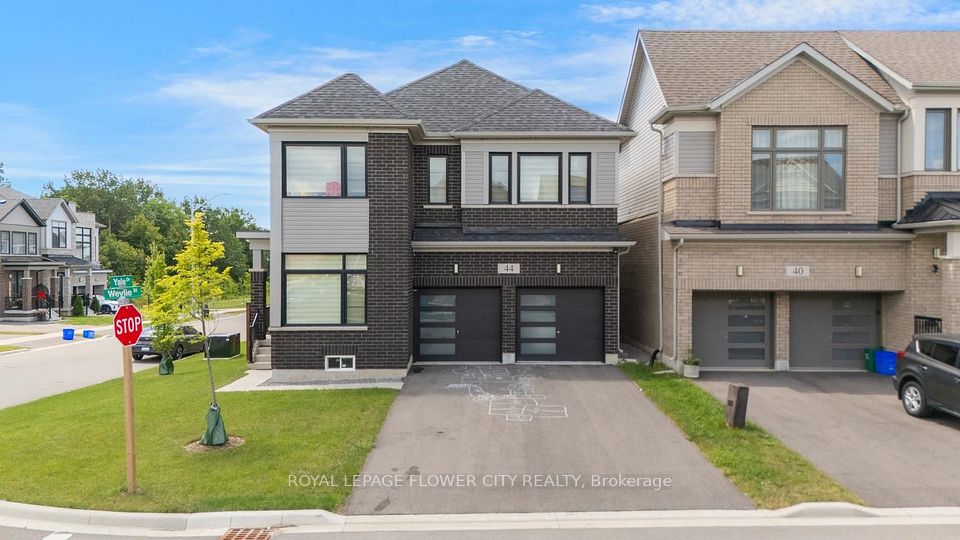 Detached at 44 Weylie Street, Hamilton, ON L0R 1W0, Hamilton