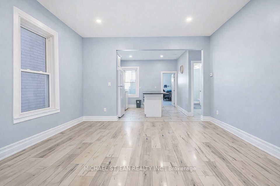 Detached at 75 Niagara Street, Hamilton, ON L8L 6A4, Hamilton