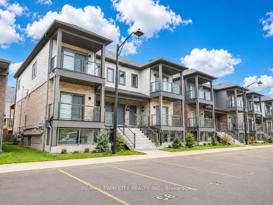 Att/Row/Townhouse at 205 West Oak Lane S 32, Kitchener, ON N2R 0R9, Kitchener