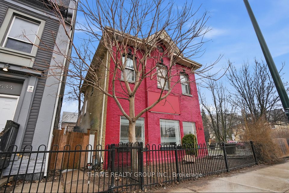538 Dundas Street 4, London East, ON N6B 1W6