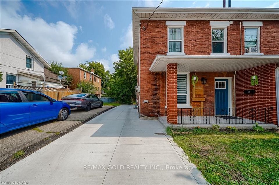 Semi-Detached at 36 Kerr Street, Cambridge, ON N1R 4A3, Cambridge