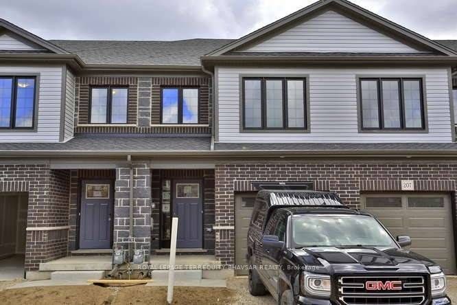 Att/Row/Townhouse at 36 Woodedge Circle, Kitchener, ON N2R 0P8, Kitchener