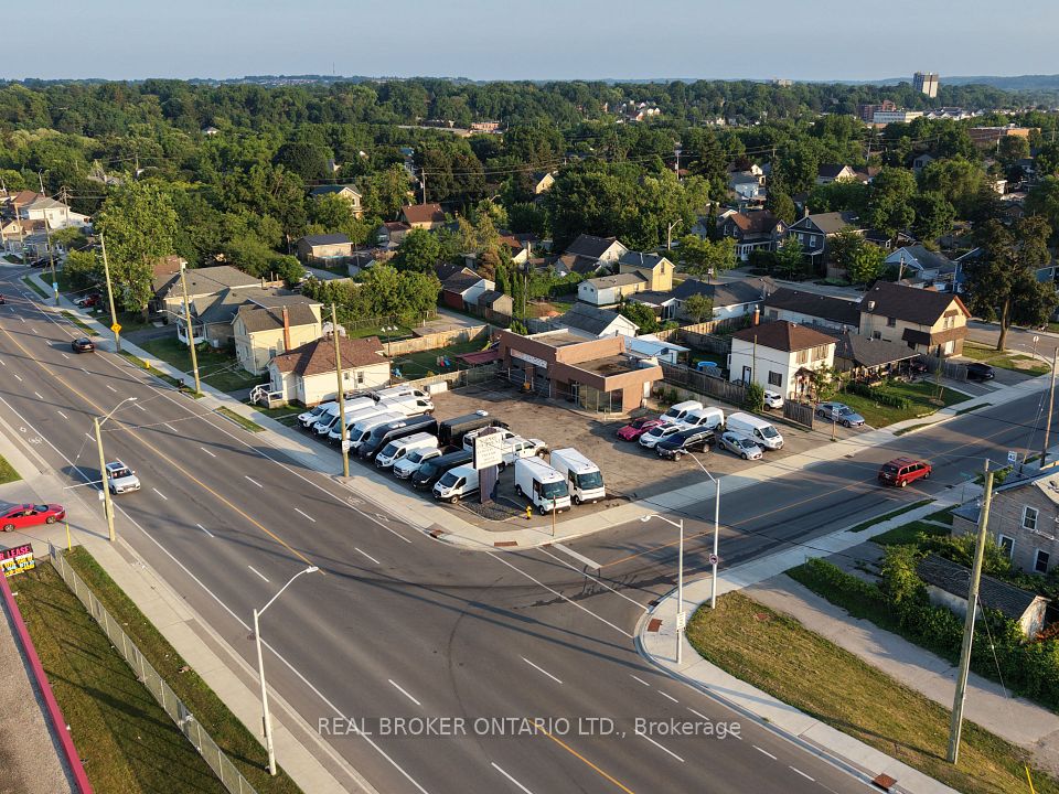 362 Dundas Street N, Cambridge, ON N1R 5R2