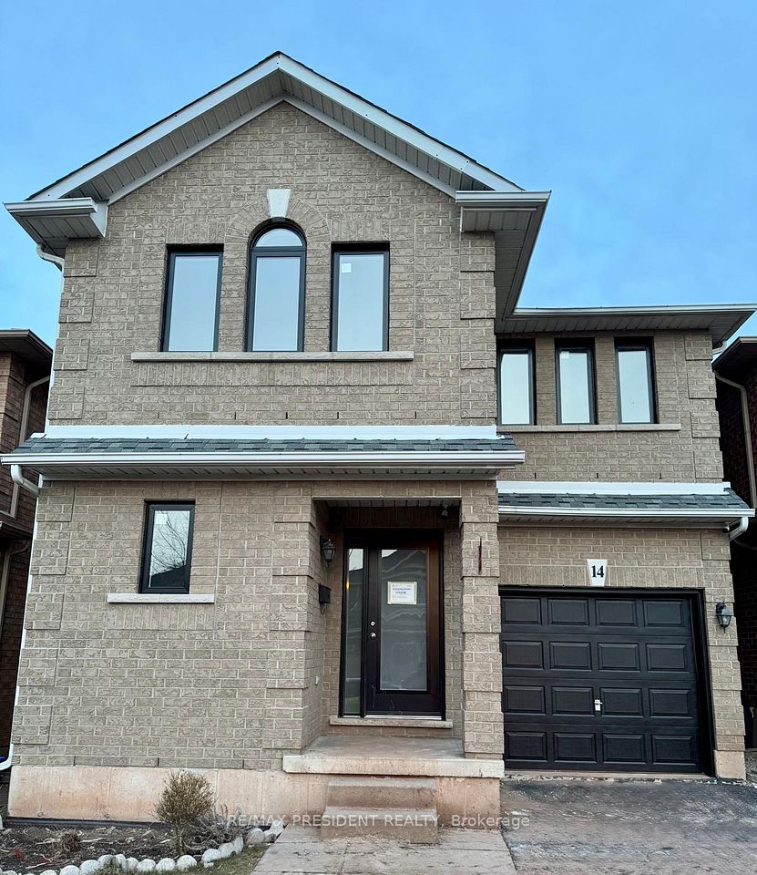 Detached at 14 Peachwood Crescent, Hamilton, ON L8E 5Z8, Hamilton