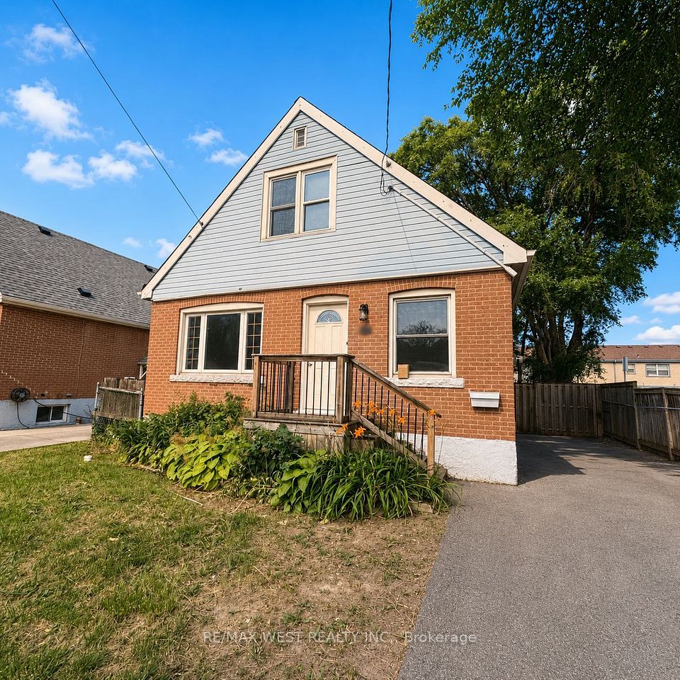Detached at 53 Shadyside Avenue Main & 2nd, Hamilton, ON L8V 3E2, Hamilton