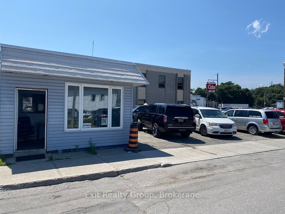36 Murphy Street, Quinte West, ON K8V 4S7