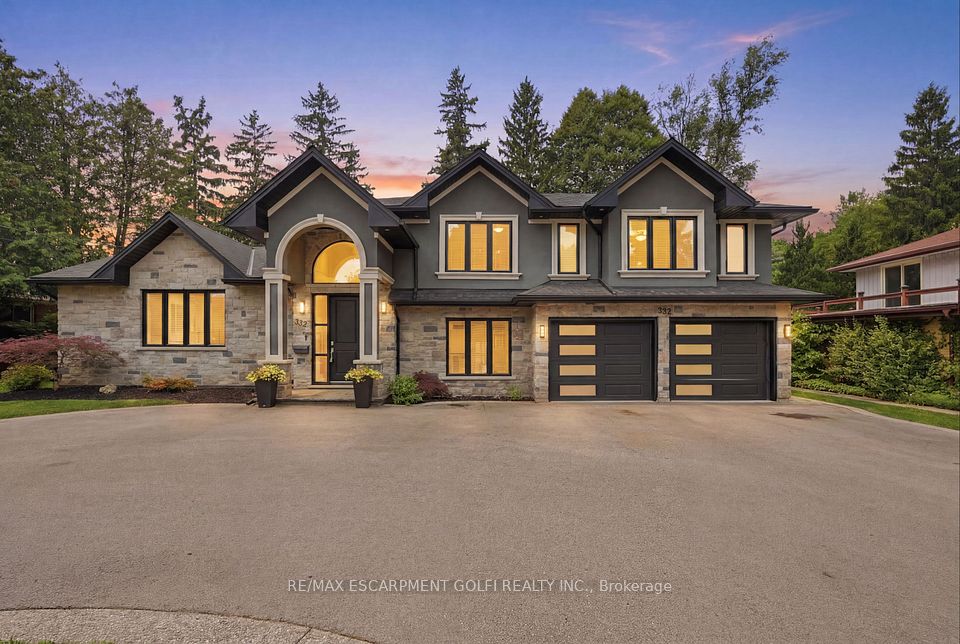Detached at 332 Woodworth Drive, Hamilton, ON L9G 2N1, Hamilton