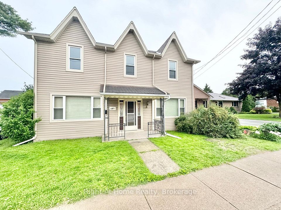 Detached at 216 Hatt Drive, Hamilton, ON L9H 2G8, Hamilton
