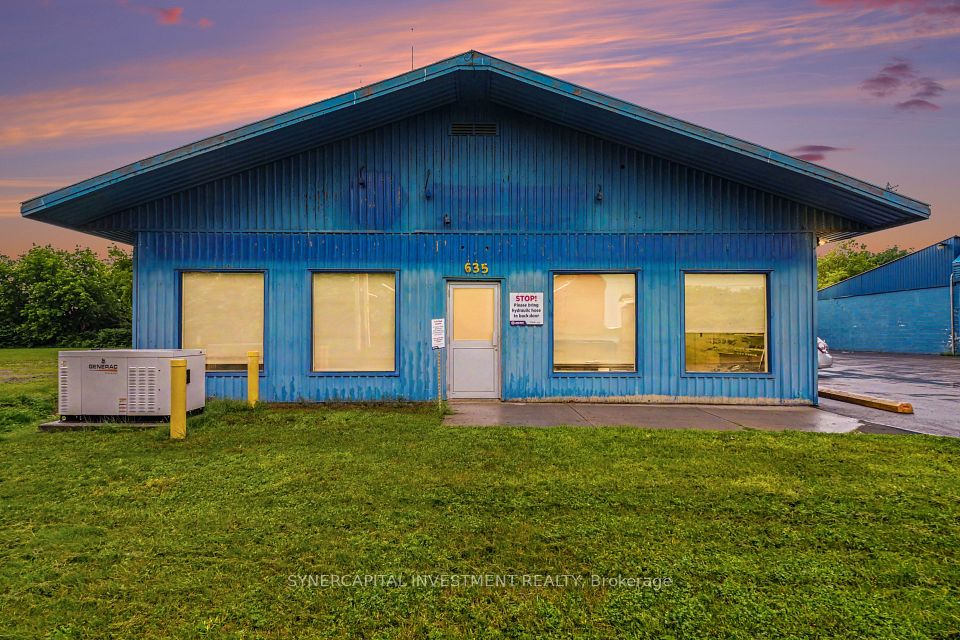 635 Nelson Street, Pembroke, ON K8A 3P3