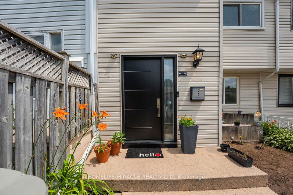 Att/Row/Townhouse at 76 Frobisher Court, Cambridge, ON N1R 6Z5, Cambridge