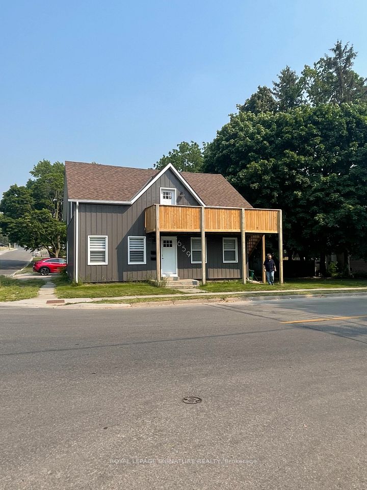 Detached at 659 Dolph Street N Upper, Cambridge, ON N3H 2B5, Cambridge