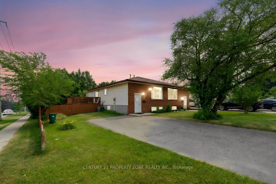 Semi-Detached at 137 Nickolas Crescent, Cambridge, ON N3C 3L7, Cambridge