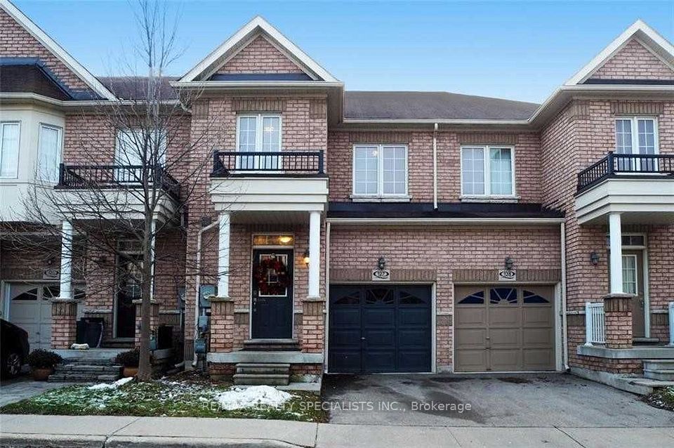 Att/Row/Townhouse at 110 Highland Road W 127, Kitchener, ON N2M 3S1, Kitchener