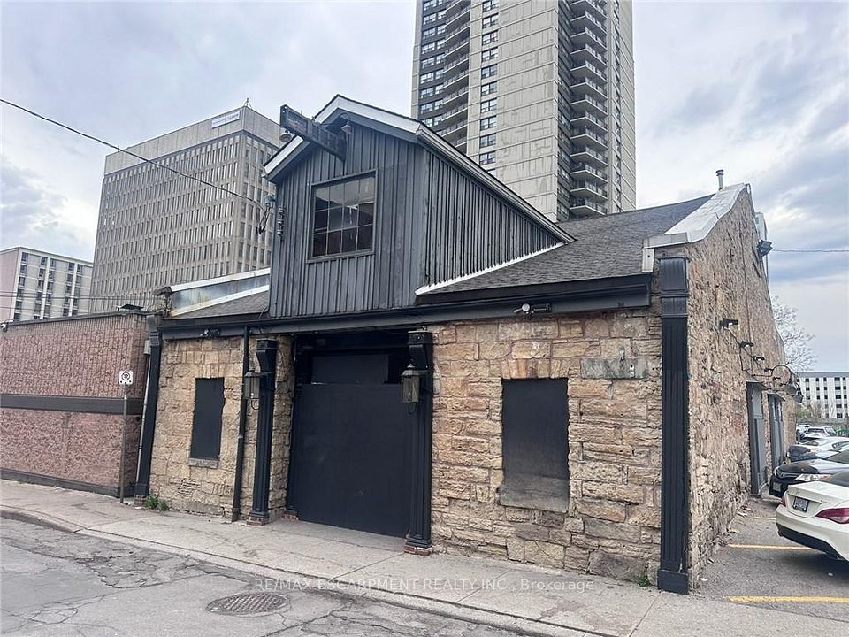 33 Bowen Street, Hamilton, ON L8N 3Y6