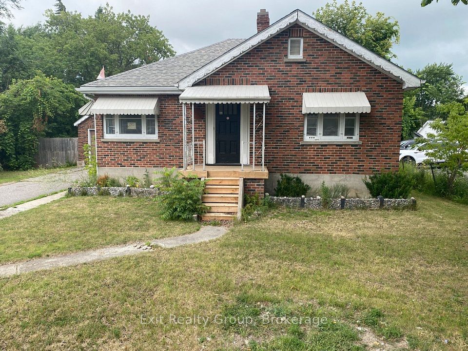 236 North Front Street, Belleville, ON K8P 3C2