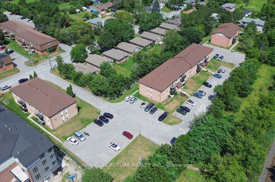 35 Union Street, Belleville, ON K8P 2B5