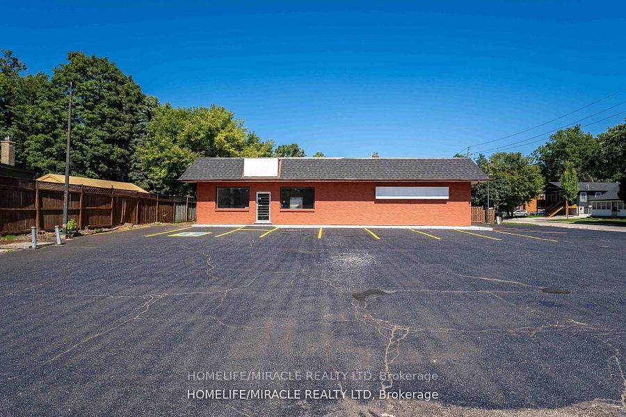 235 Dundas Street, Woodstock, ON N4S 1A8