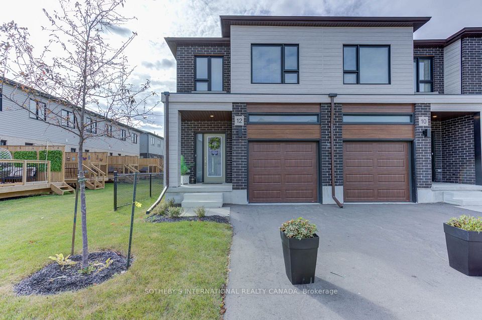 Att/Row/Townhouse at 72 Bur Oak Common 79Q, Cambridge, ON N1S 0G3, Cambridge