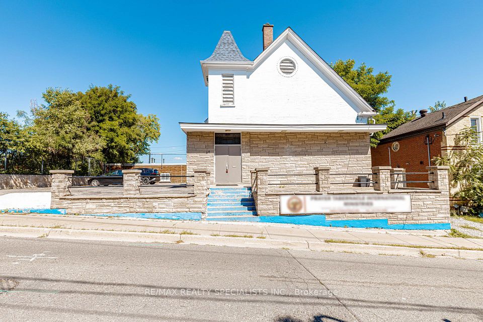 37 Wellington Street, Cambridge, ON N1R 3Y6