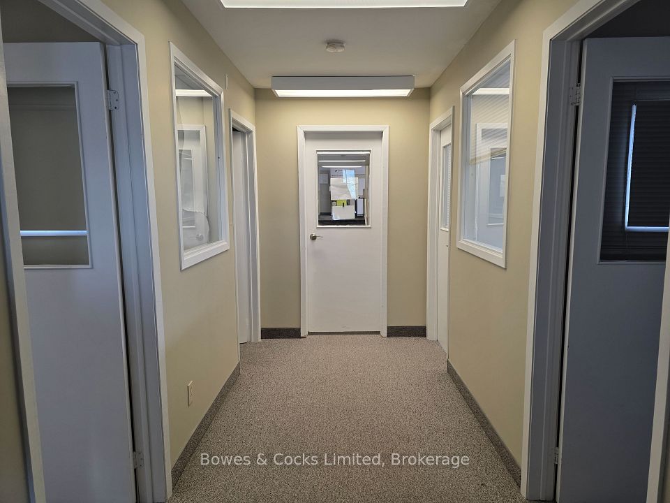 341 Charlotte Street Upper Rear, Peterborough, ON K9J 3R2