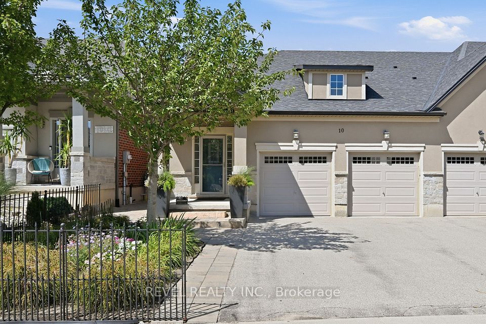 Att/Row/Townhouse at 10 Kopperfield Lane, Hamilton, ON L0R 1W0, Hamilton