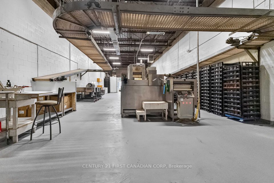95 BESSEMER Road, London South, ON N6E 1P9