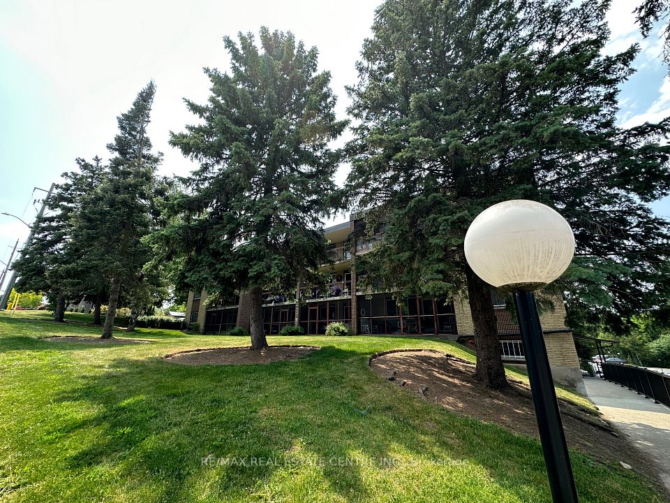 Condo Apartment at 944 Caledonian View 301, Cambridge, ON N3H 1A5, Cambridge