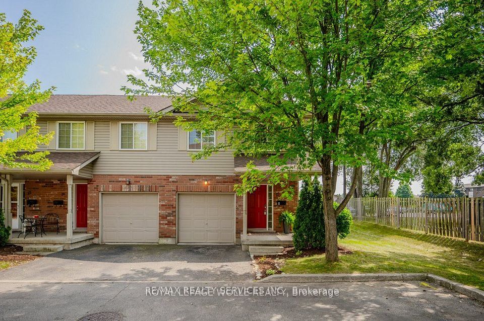 Att/Row/Townhouse at 120 Dudhope Avenue 17, Cambridge, ON N1R 4T7, Cambridge