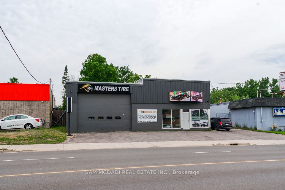 205 Wharncliffe Road S, London South, ON N6J 2K8