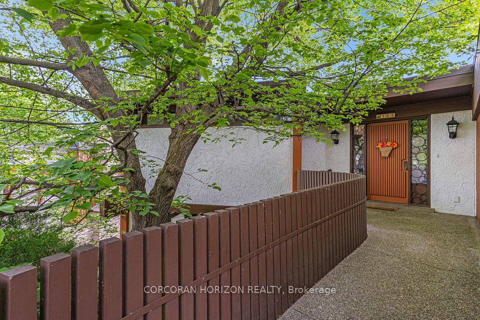 Detached at 565 Fountain Street S, Cambridge, ON N3H 1J2, Cambridge