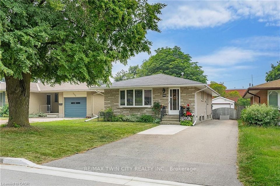 Detached at 111 Kimberly Crescent, Cambridge, ON N2E 1C8, Cambridge