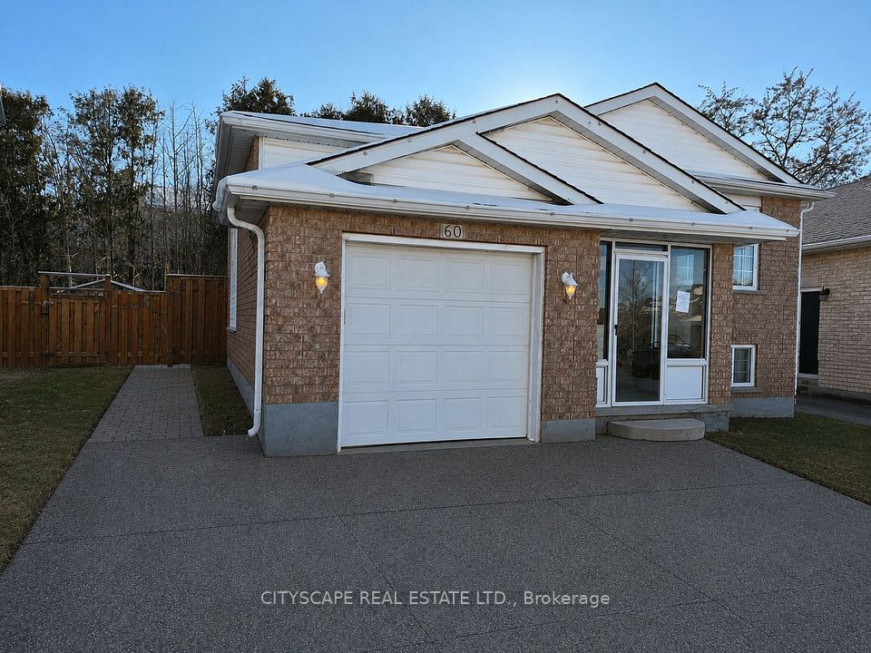 Detached at 60 Castlewood Place, Cambridge, ON N1R 8K6, Cambridge