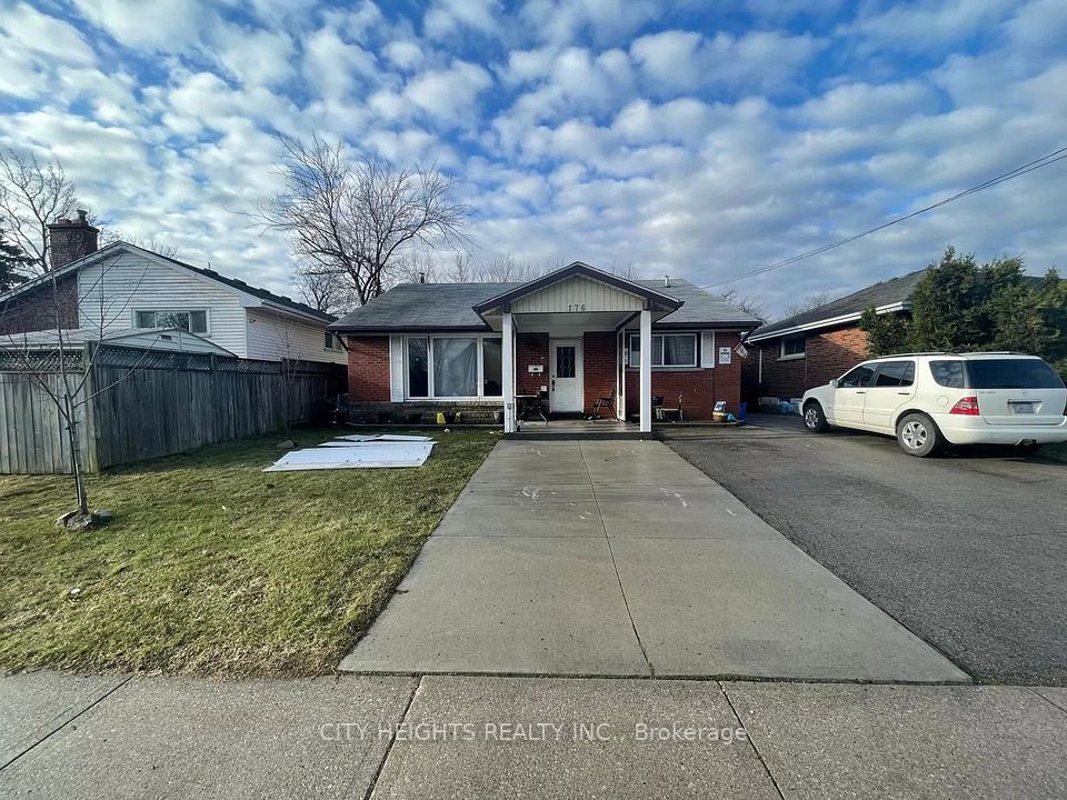 Detached at 176 Fennell Avenue E, Hamilton, ON L9A 1S3, Hamilton