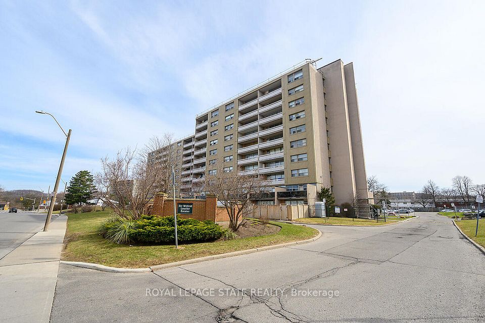 Condo Apartment at 15 Albright Road 811, Hamilton, ON L8K 5J2, Hamilton