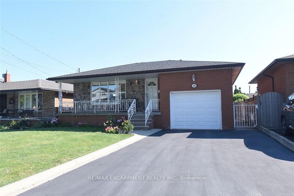 36 Abbington Drive, Hamilton, ON L9C 4R3 at 36 Abbington Drive, Hamilton, ON L9C 4R3, Hamilton, ON, L9C 4R3