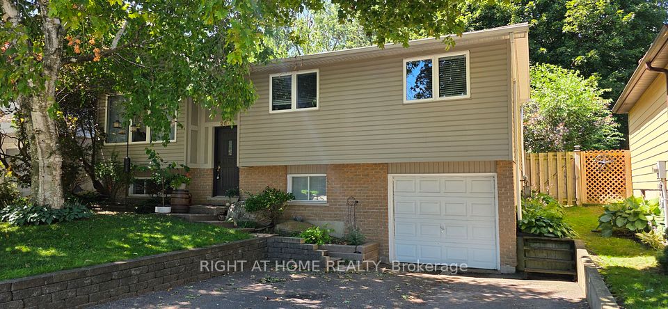 266 Gunn Avenue, Cambridge, ON N3C 3E5 at 266 Gunn Avenue, Cambridge, ON N3C 3E5, Cambridge, ON, N3C 3E5